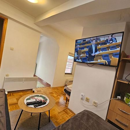Apartman Ellye Lukavica Екстер'єр фото