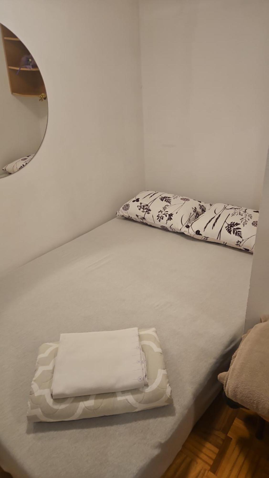 Apartman Ellye Lukavica Екстер'єр фото